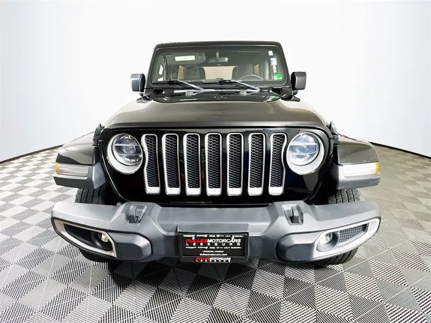 2019 Jeep Wrangler Unlimited Sahara photo 1