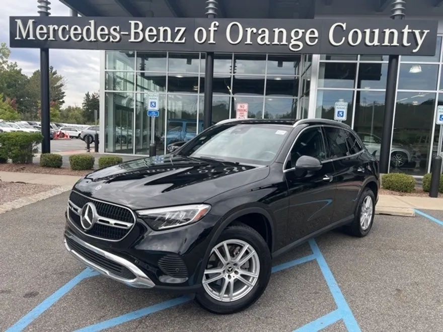 2023 Mercedes Benz GLC 300 4MATIC photo 1
