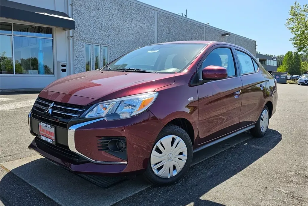 2024 Mitsubishi Mirage G4 ES photo 1