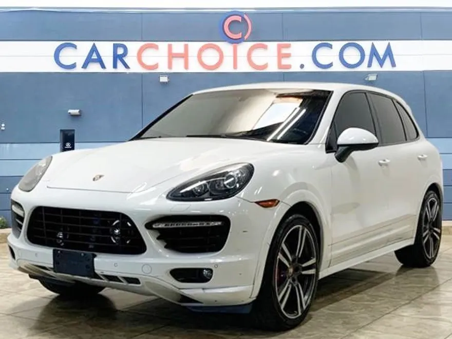 2014 Porsche Cayenne GTS photo 1