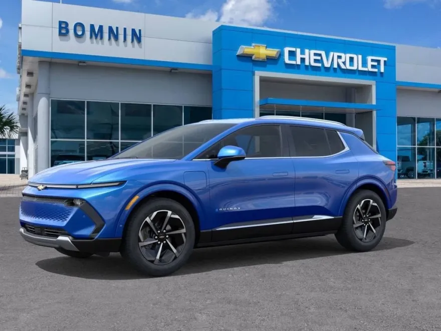 2024 Chevrolet Equinox EV 2LT photo 1