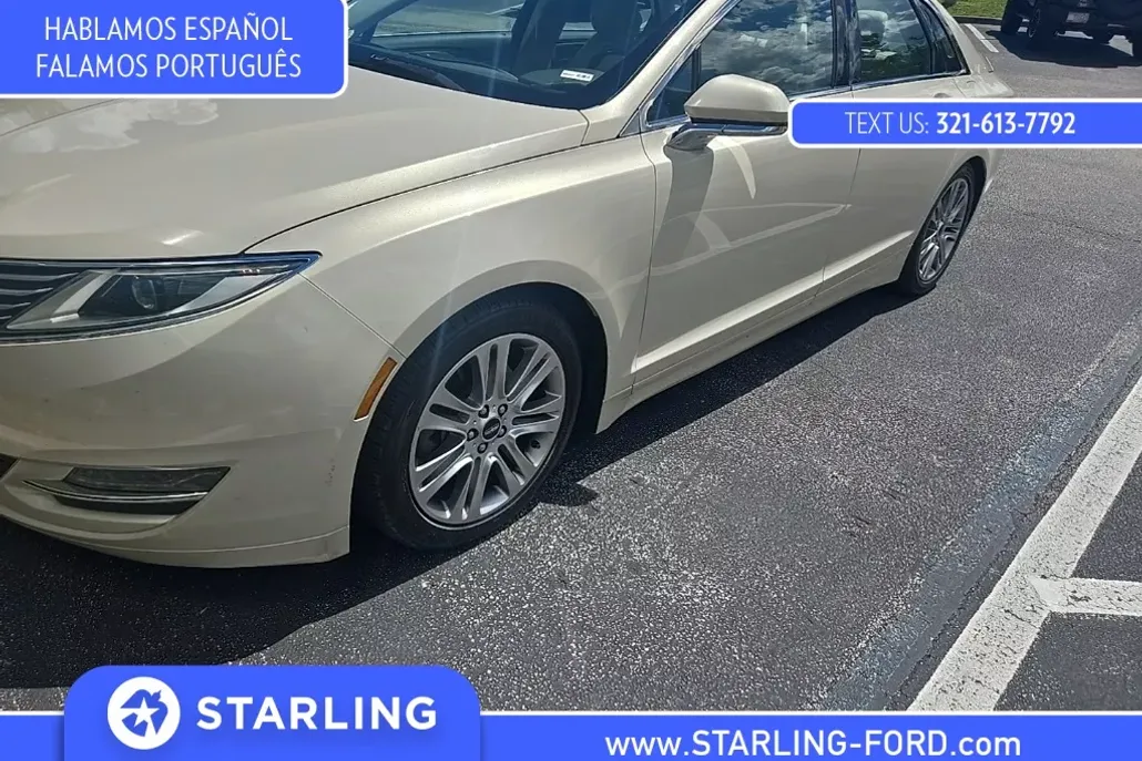 2015 Lincoln MKZ Base photo 1
