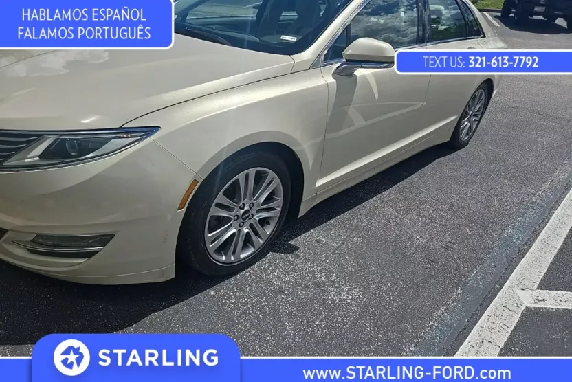 2015 Lincoln MKZ Base photo 1