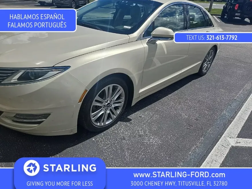 2015 Lincoln MKZ Base photo 1