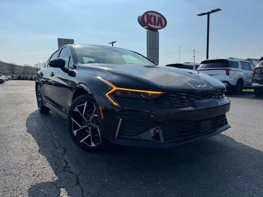 2025 Kia K5 EX photo 1