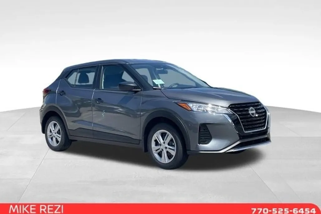 2025 Nissan Kicks Play S photo 1