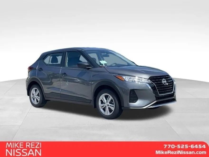 2025 Nissan Kicks Play S photo 1