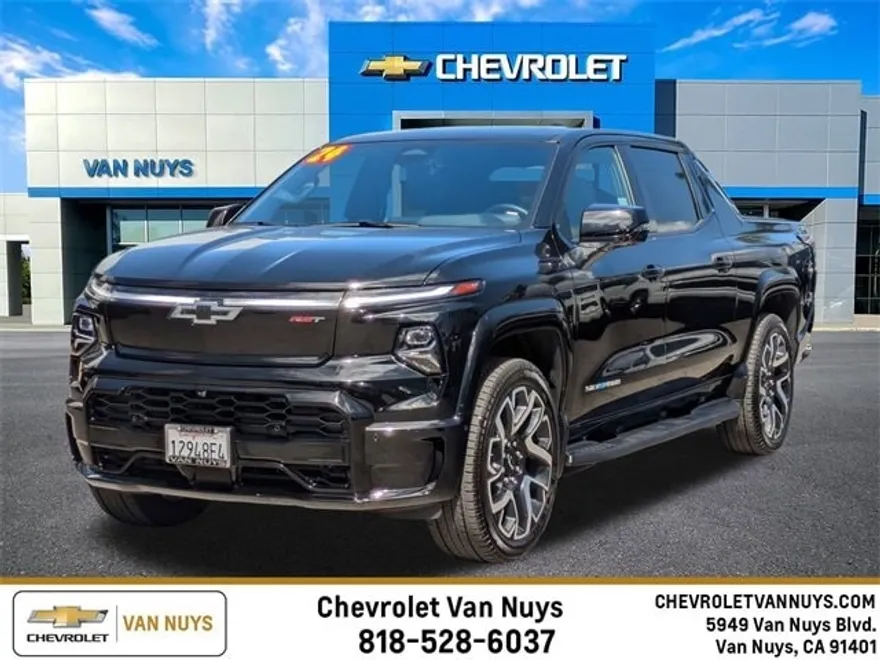 2024 Chevrolet Silverado EV RST photo 1