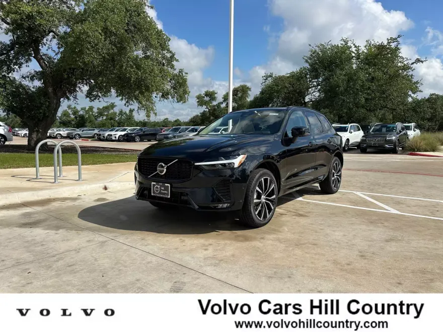 2025 Volvo XC60 B5 Plus photo 1