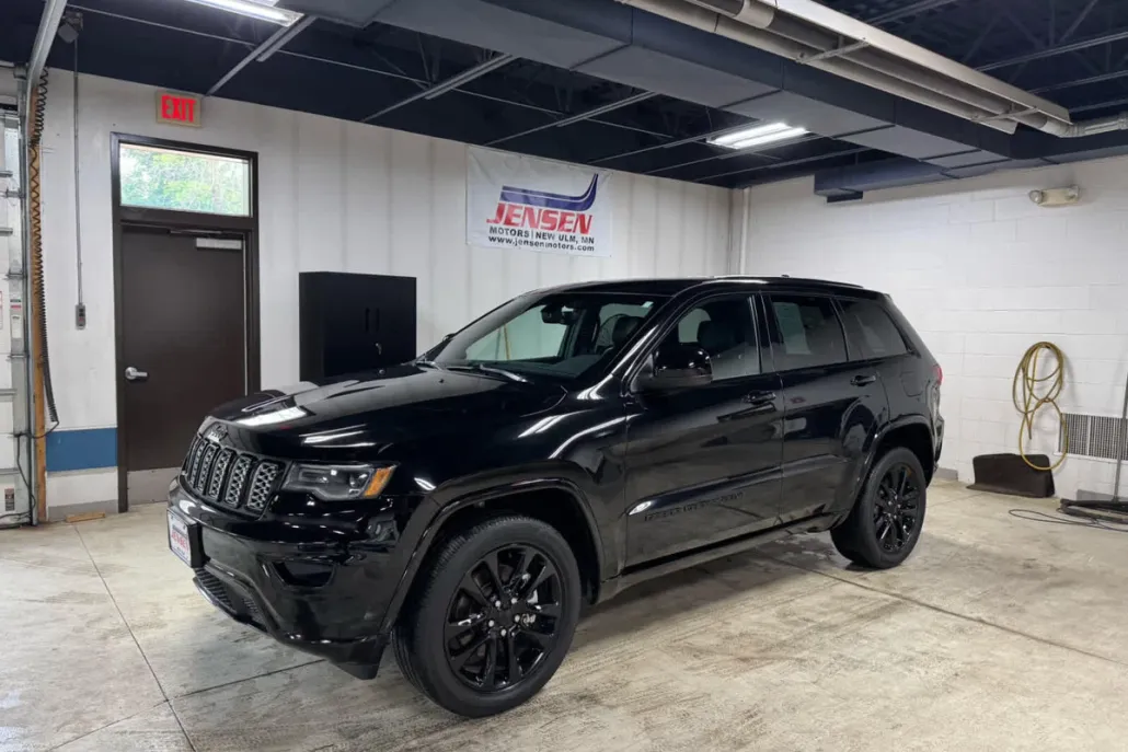 2022 Jeep Cherokee Laredo X photo 1