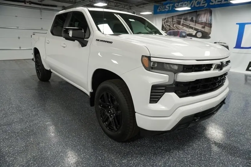 2026 Chevrolet Silverado 1500 RST photo 1