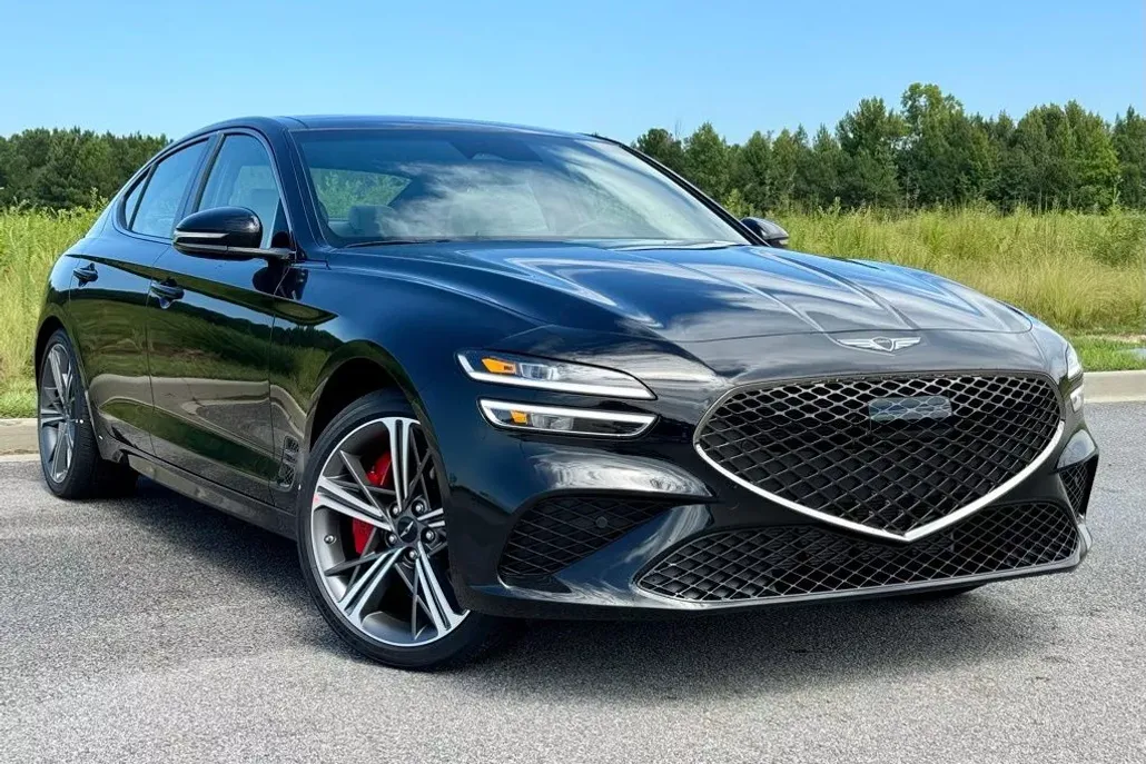 2025 Genesis G70 2.5T Sport Prestige photo 1