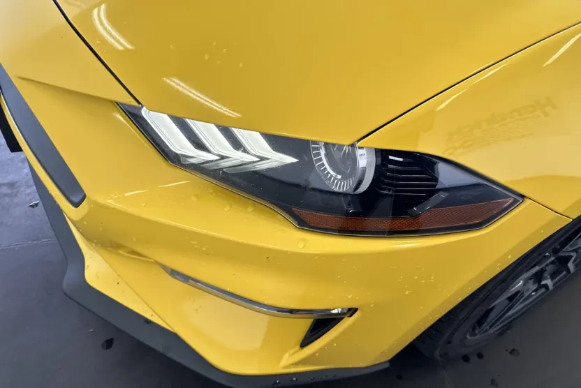2018 Ford Mustang EcoBoost Premium photo 1