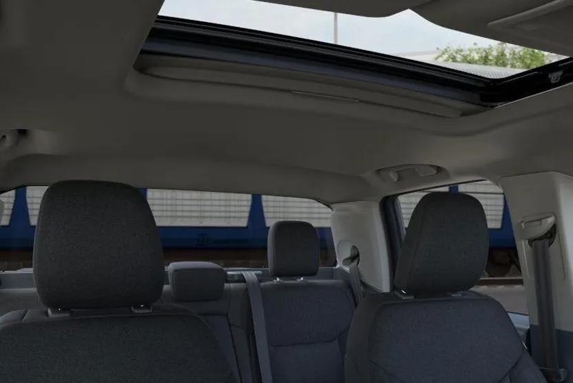 2025 Ford Maverick XLT photo 1