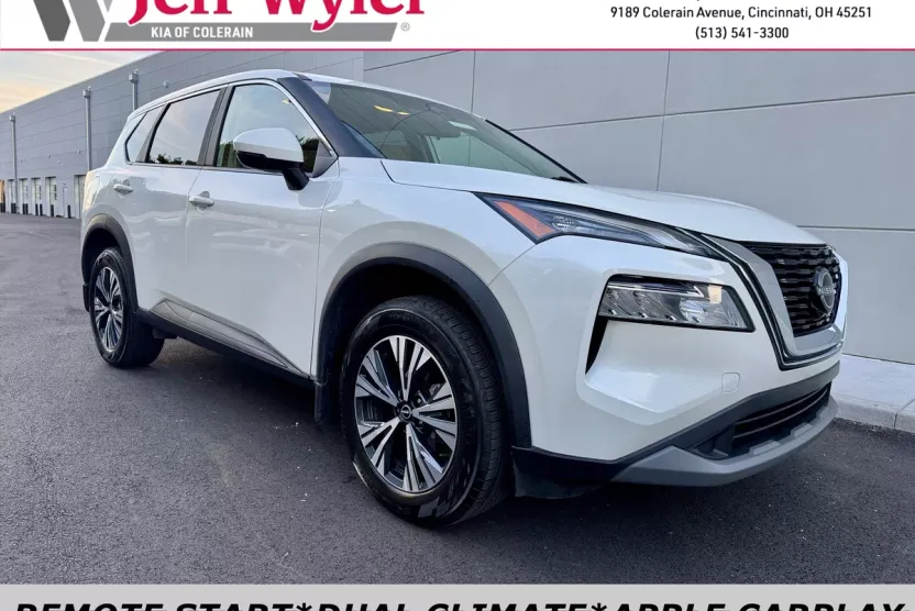2023 Nissan Rogue SV photo 1
