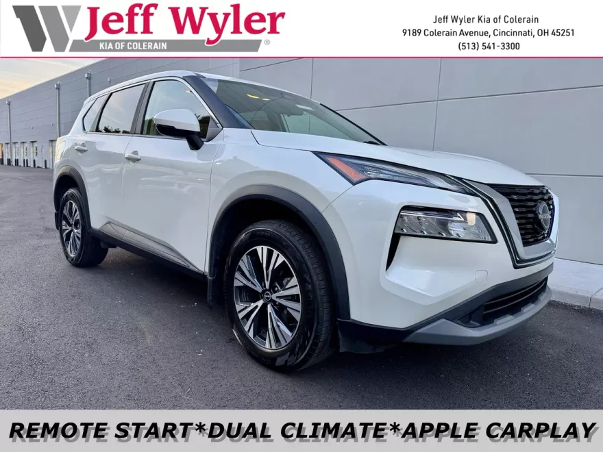 2023 Nissan Rogue SV photo 1