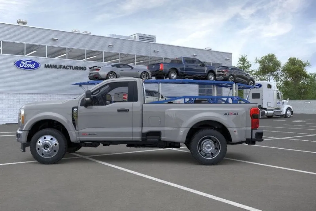 2026 Ford F-450 XLT photo 1