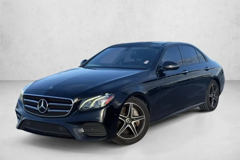 2018 Mercedes Benz E 300 Sedan photo 1