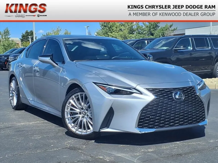 2023 Lexus IS 300 photo 1