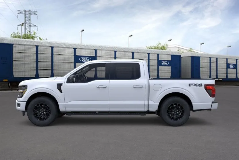2025 Ford F-150 XLT photo 1