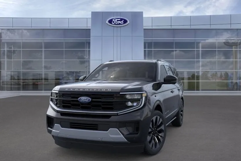 2025 Ford Expedition Platinum photo 1