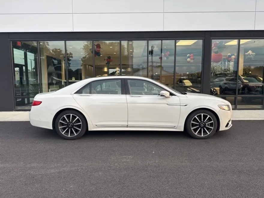 2020 Lincoln Continental Reserve photo 1