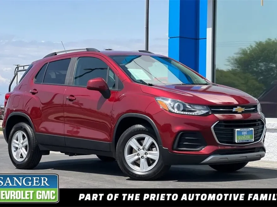 2022 Chevrolet Trax LT photo 1
