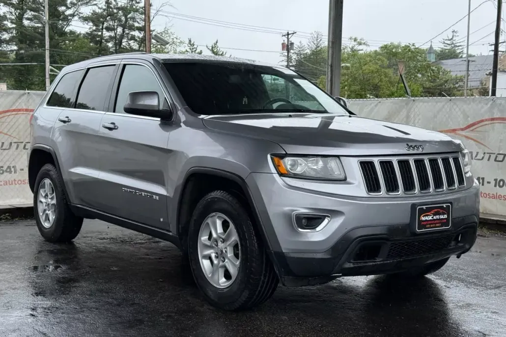2015 Jeep Grand Cherokee Laredo photo 1