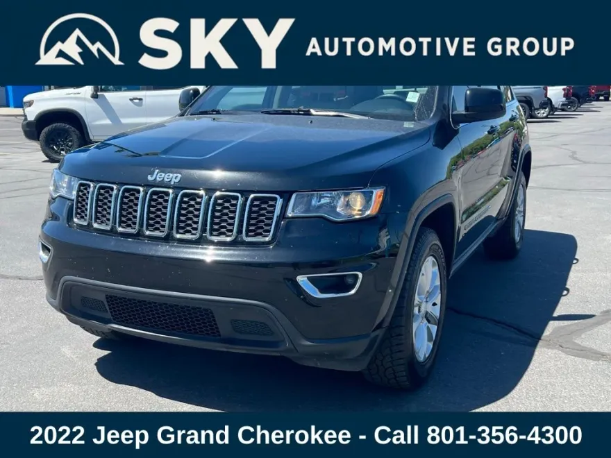2022 Jeep Cherokee Laredo photo 1