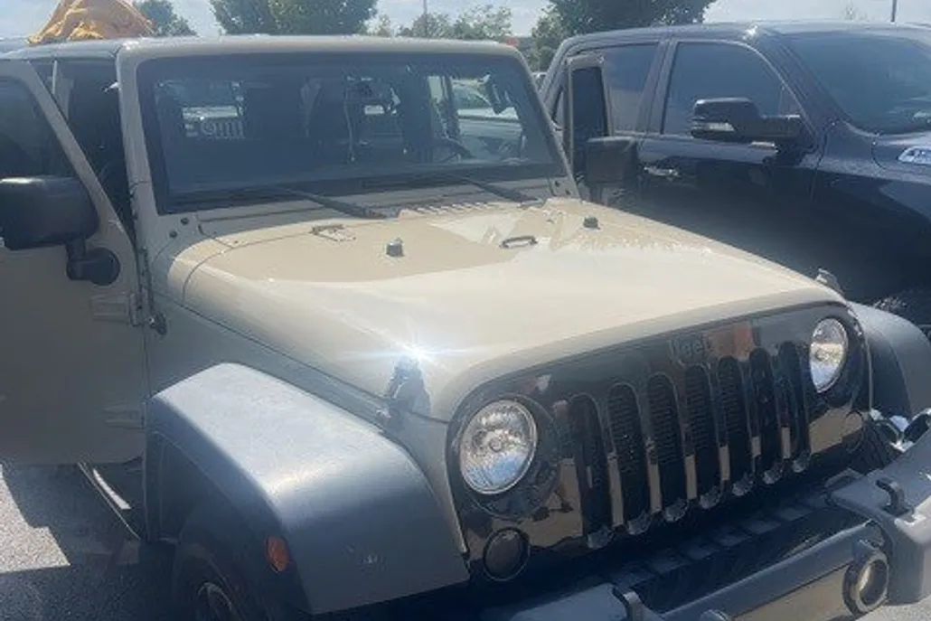 2018 Jeep Wrangler Unlimited Willys Wheeler W photo 1