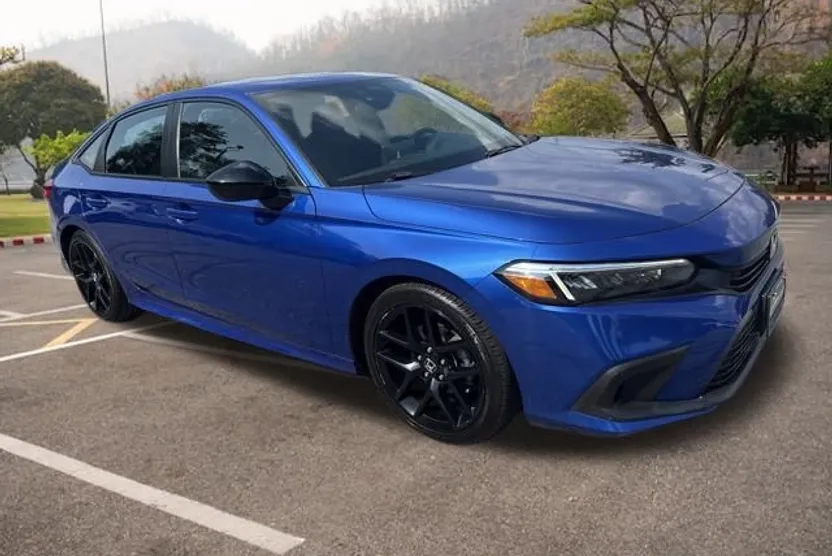 2022 Honda Civic Sport photo 1