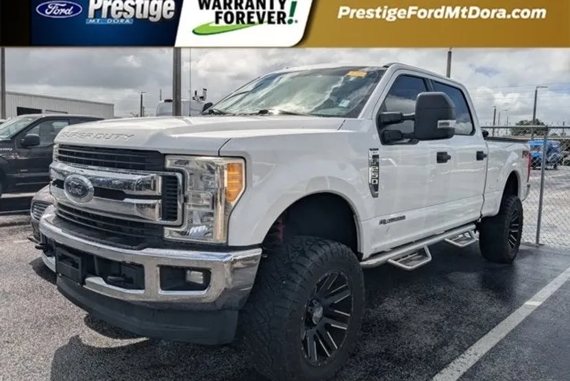 2017 Ford F-250 photo 1