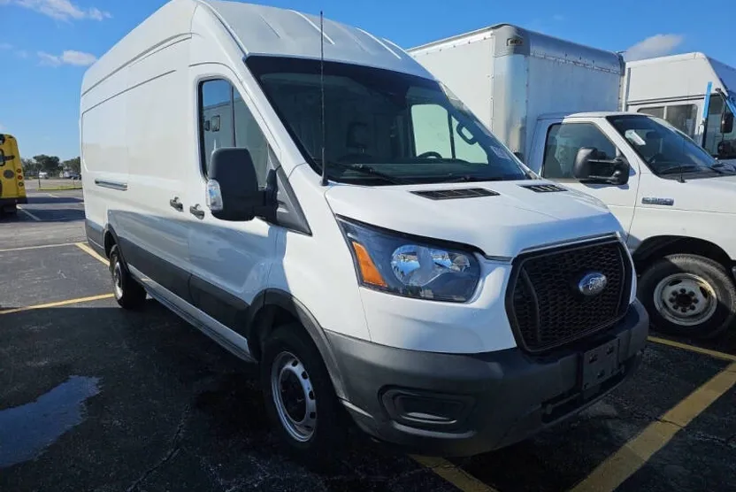 2021 Ford Transit Cargo Van photo 1