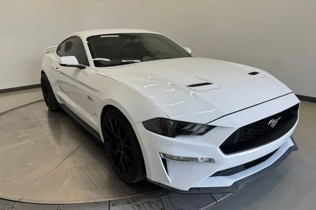 2020 Ford Mustang GT Premium photo 1