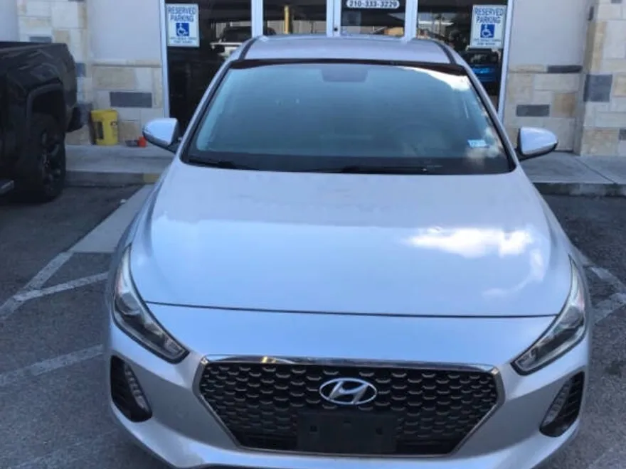 2018 Hyundai Elantra GT photo 1