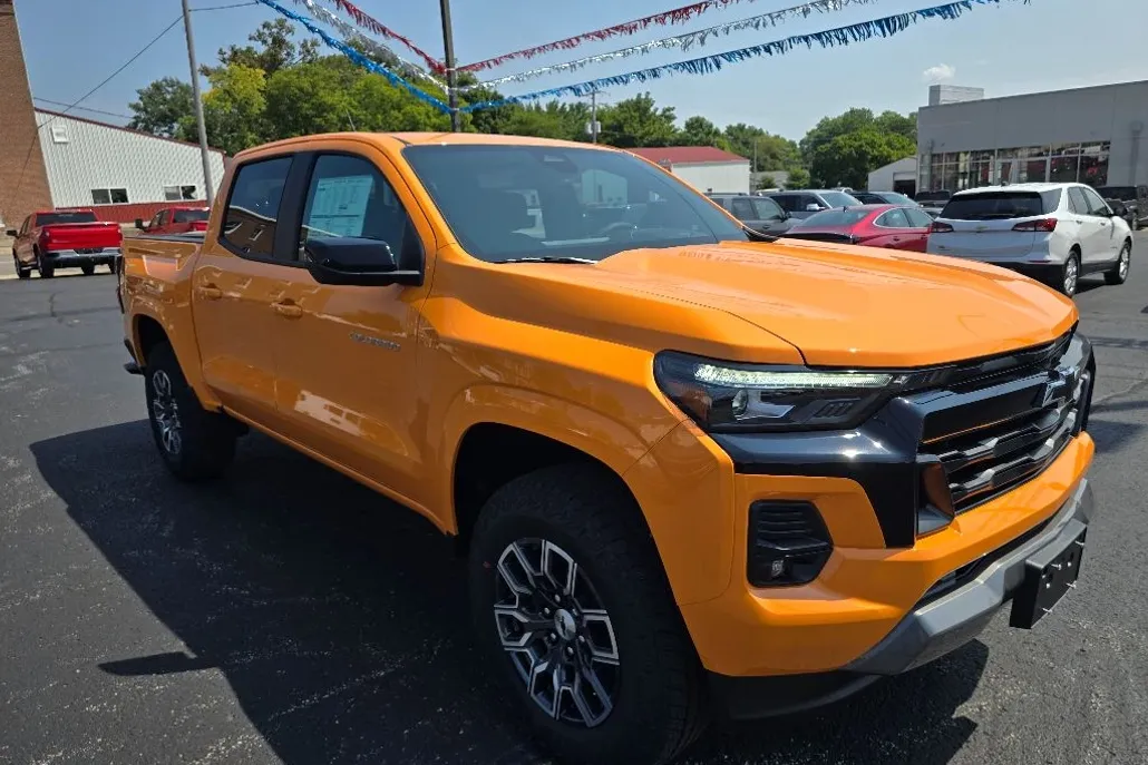 2026 Chevrolet Colorado Z71 photo 1