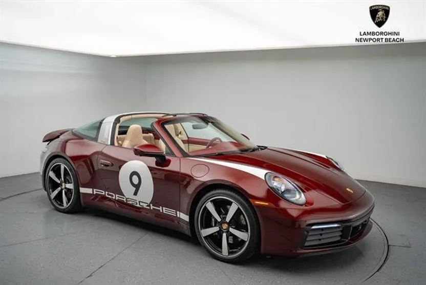 2021 Porsche 911 Targa GTS 4S photo 1