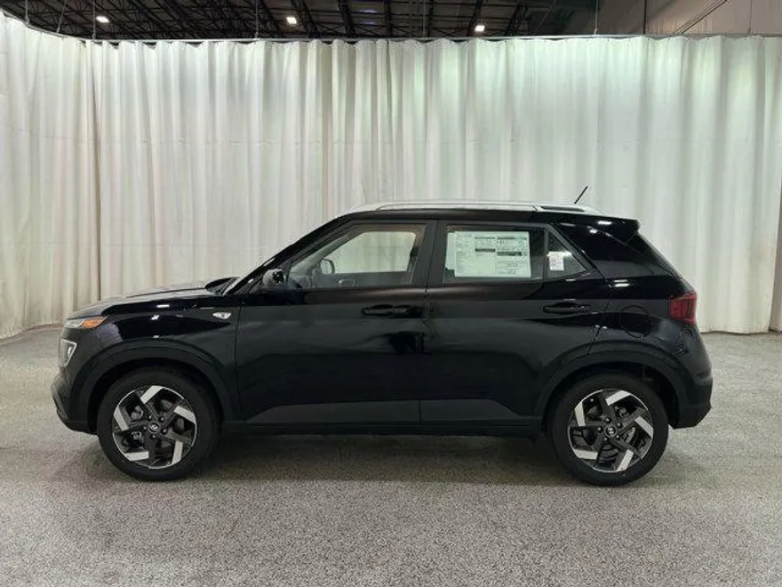 2026 Hyundai Venue SEL photo 1
