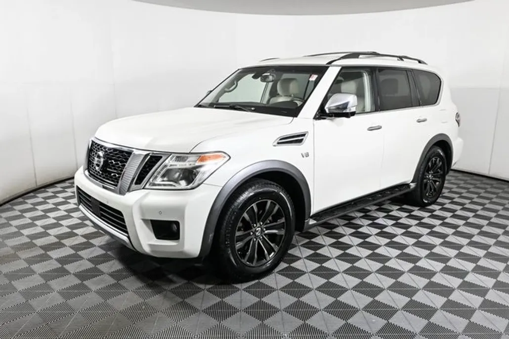 2017 Nissan Armada Platinum photo 1