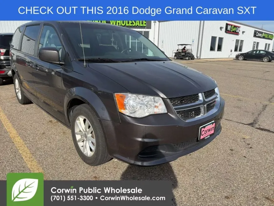 2016 Dodge Grand Caravan SXT photo 1