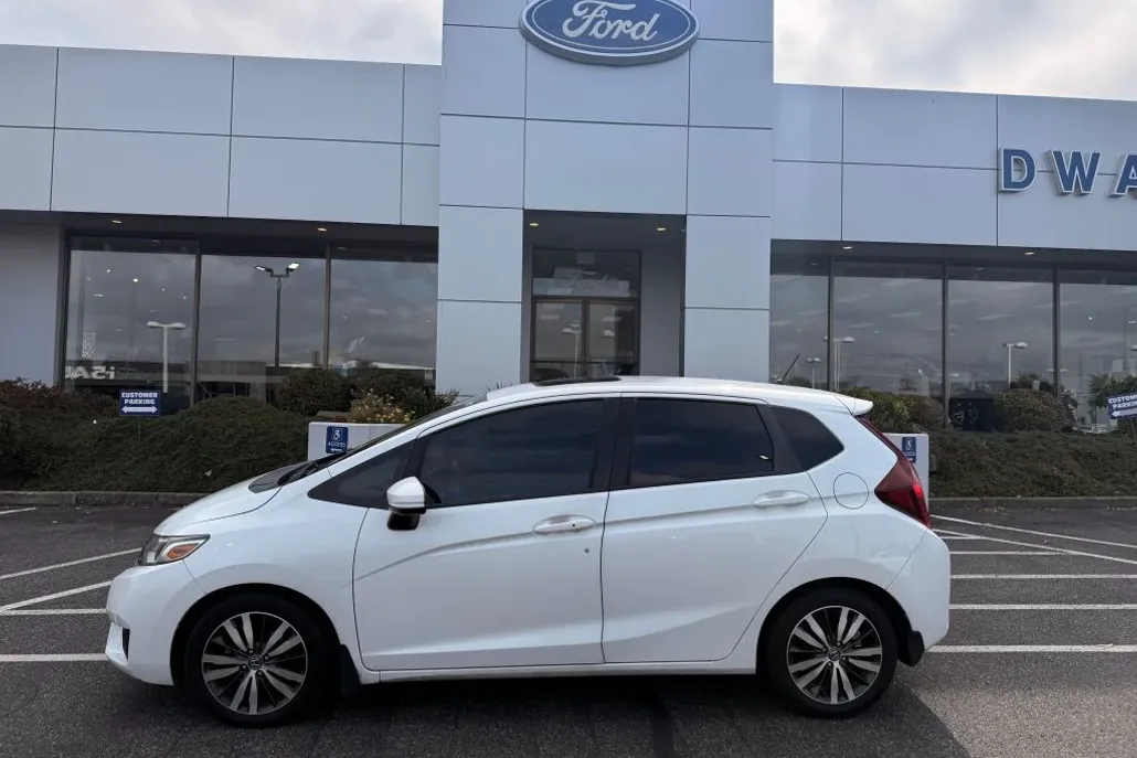 2016 Honda Fit EX photo 1