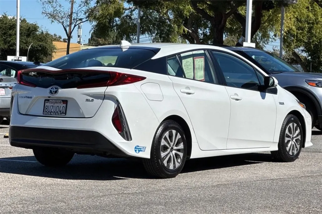 2021 Toyota Prius Prime XLE photo 1
