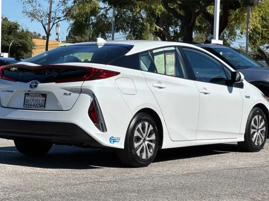 2021 Toyota Prius Prime XLE photo 1
