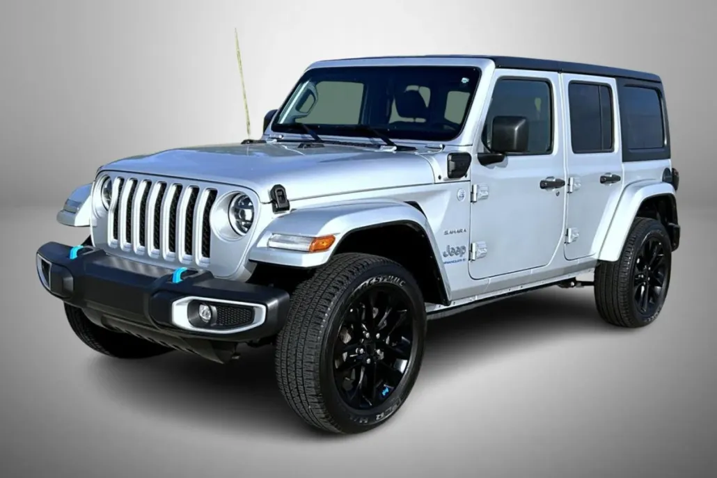 2023 Jeep Wrangler Sahara 4xe photo 1
