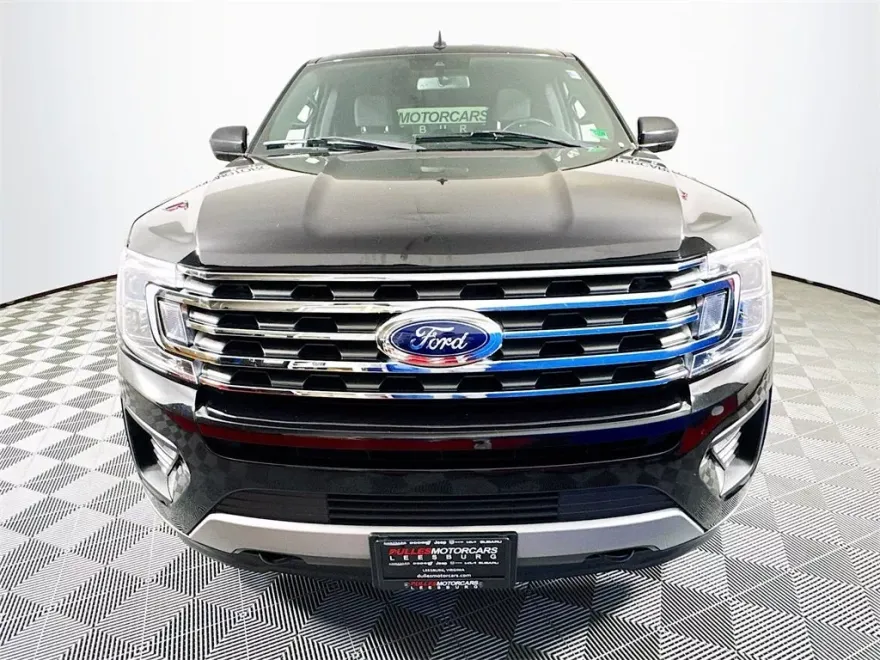 2021 Ford Expedition XLT MAX photo 1