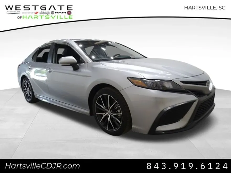 2023 Toyota Camry SE photo 1