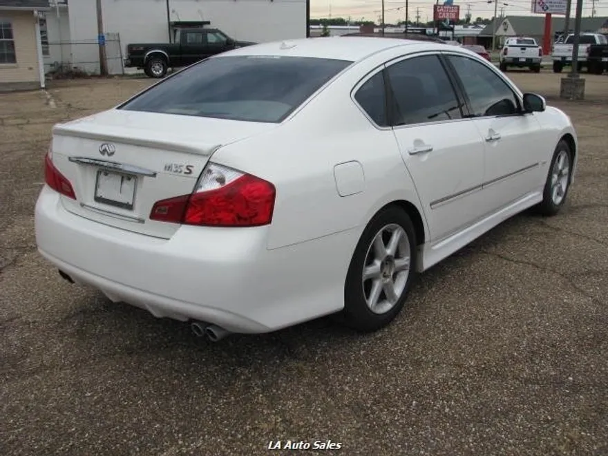 2009 Infiniti M35 photo 2