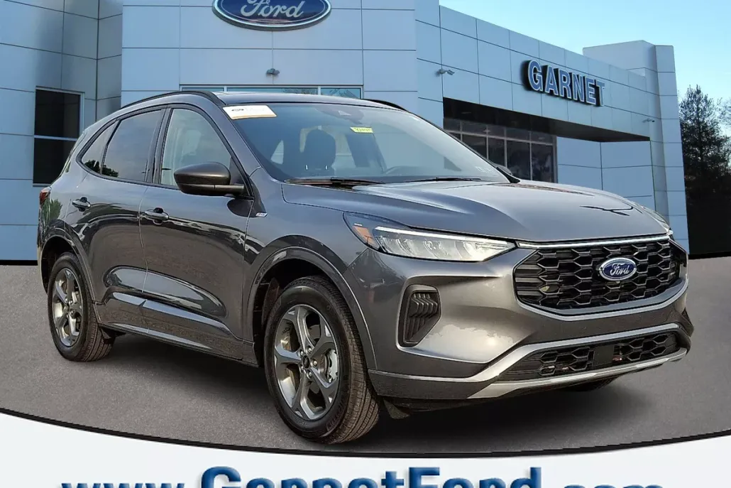 2024 Ford Escape ST-Line photo 1