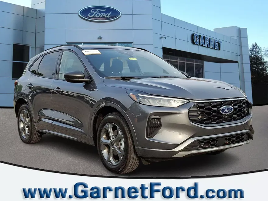 2024 Ford Escape ST-Line photo 1