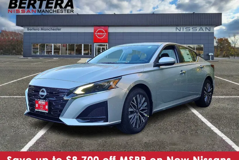2025 Nissan Altima SV photo 1